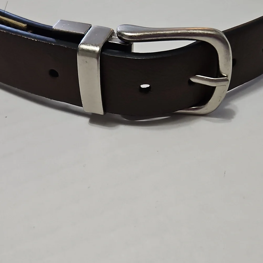 Levis Strauss Co Brown/Black Reversable Boys Size M 26-28 Belt